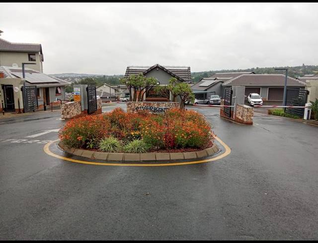 2 BEDROOM TOWNHOUSE FOR SALE IN KYALAMI HILLS